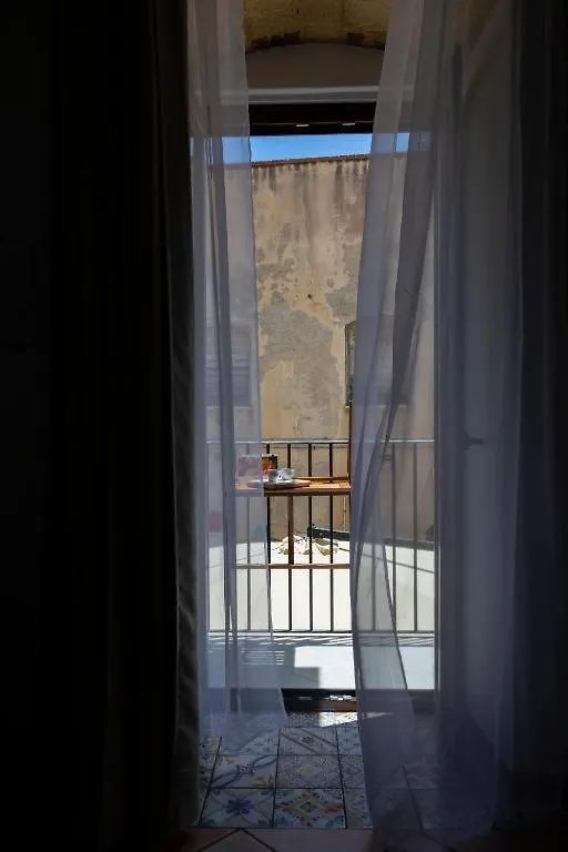 شقة La Piazzetta تْشيفالو